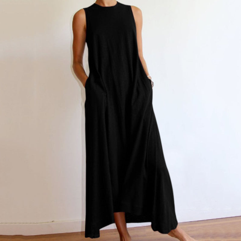 Casually Elegant Dress with a Refined Edge