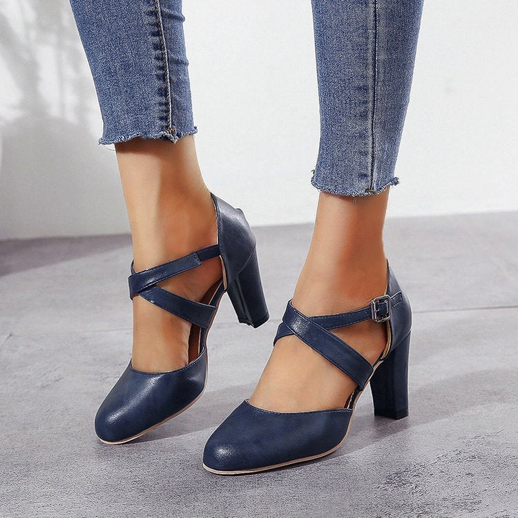 Chic Orthopedic Sandals with Unique Design