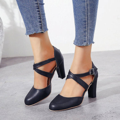 Chic Orthopedic Sandals with Unique Design