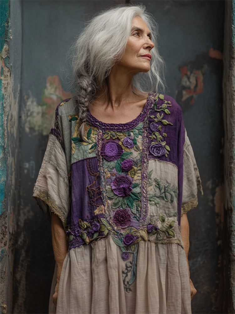 Classic Vintage Dress with a Flattering Fit