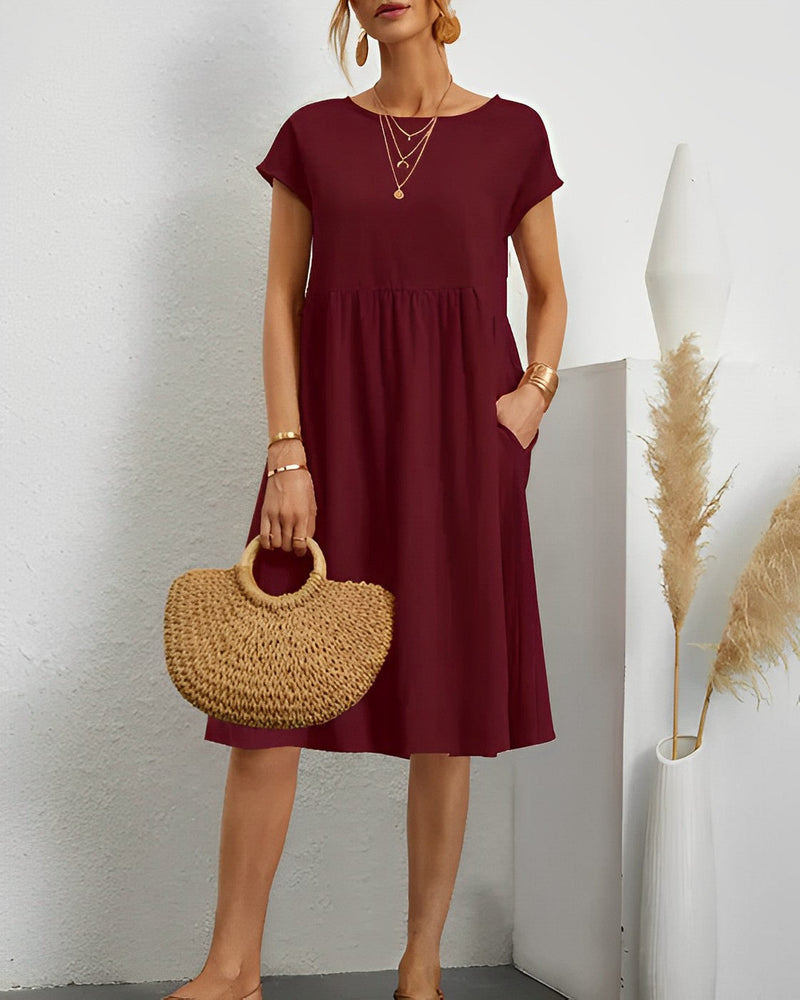 Classic Vintage Dress with a Flattering Fit