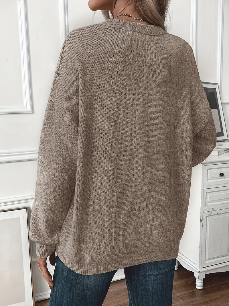 Effortlessly Elegant Sweater with a Timeless Design