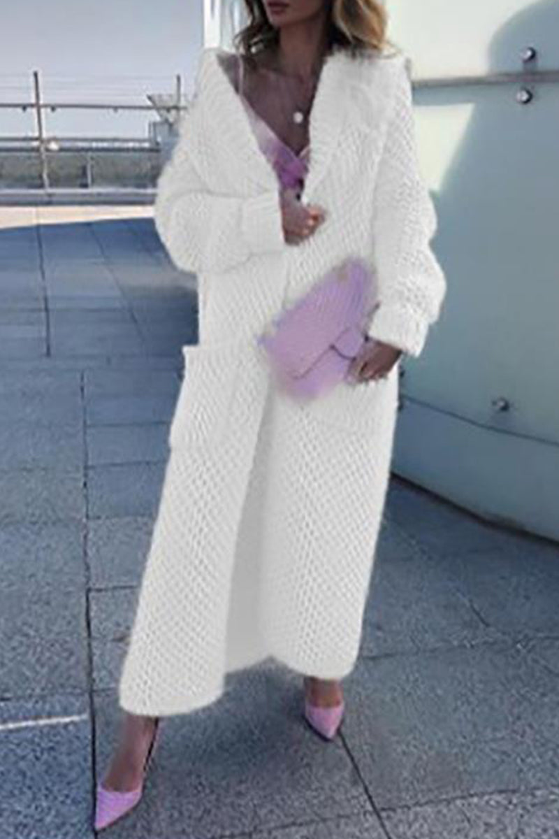 Effortlessly Elegant Cardigan with a Timeless Design