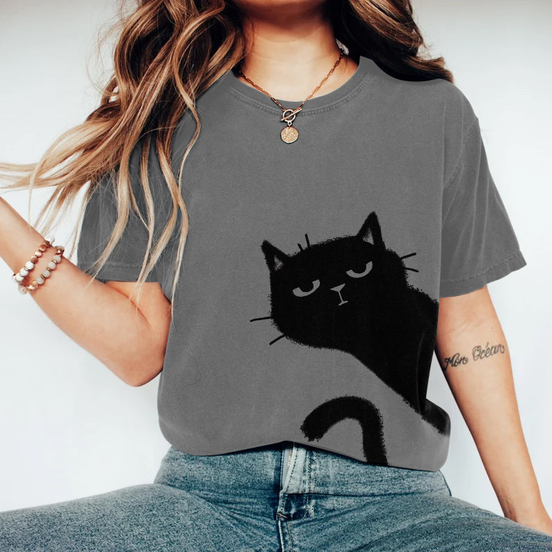 Classic Vintage T-Shirt with a Flattering Fit