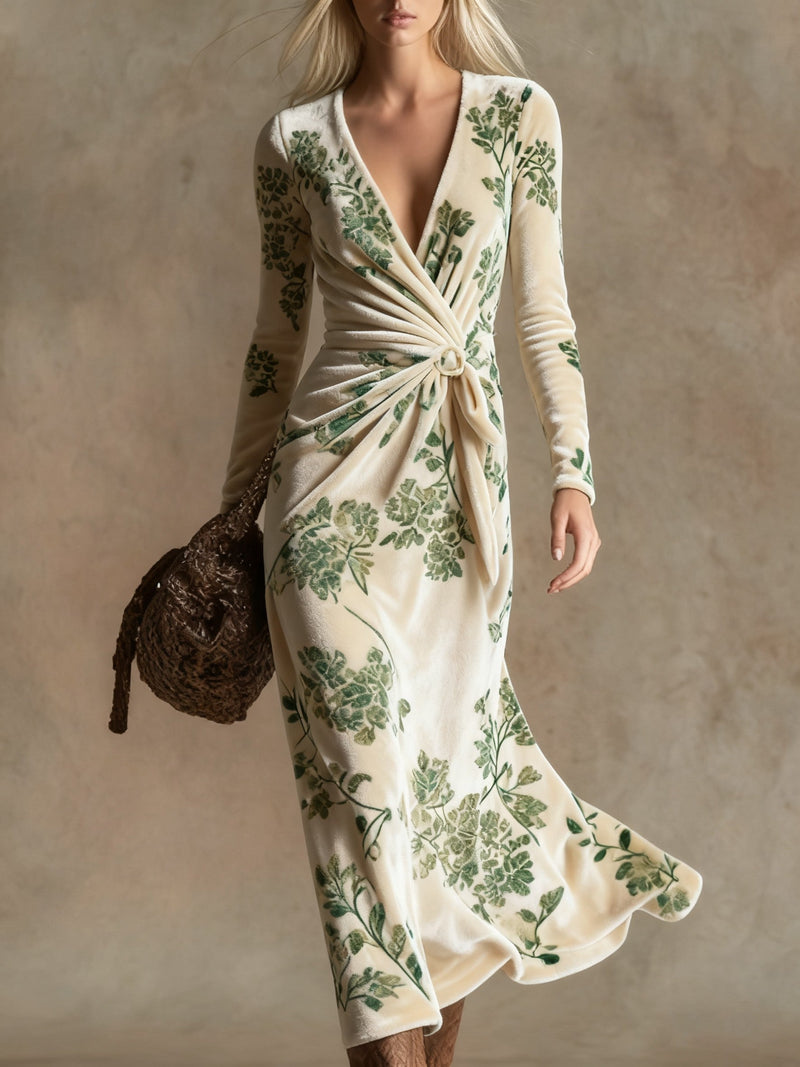 Gracefully Styled Dress for Any Occasion
