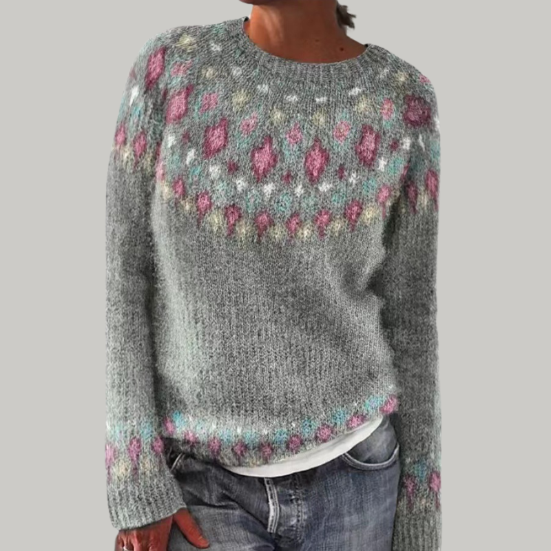 Well Tailored Sweater with a Graceful Silhouette