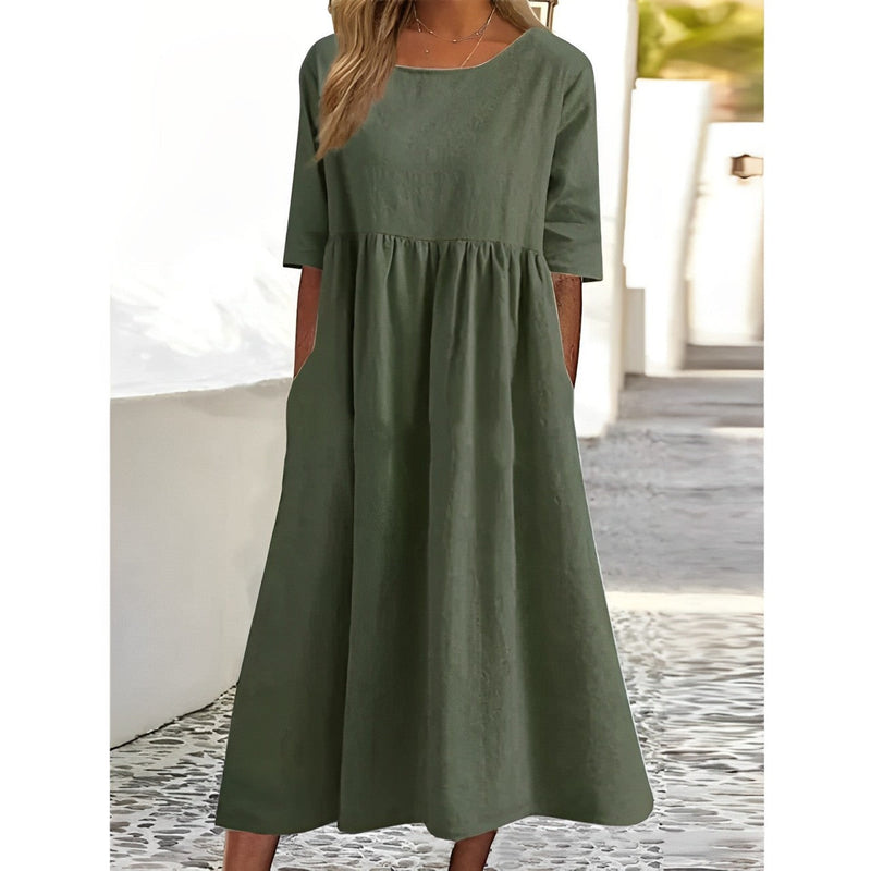 Classic Vintage Dress with a Flattering Fit