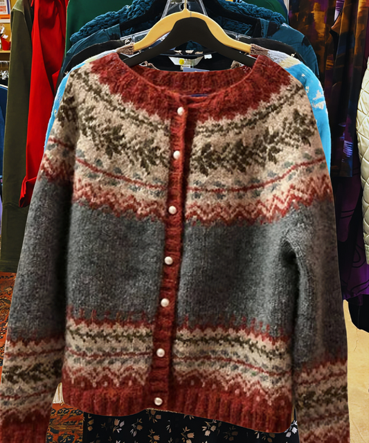 Classic Vintage Sweater with a Flattering Fit