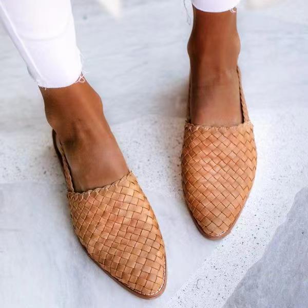 Graceful Orthopedic Sandals for Modern Look