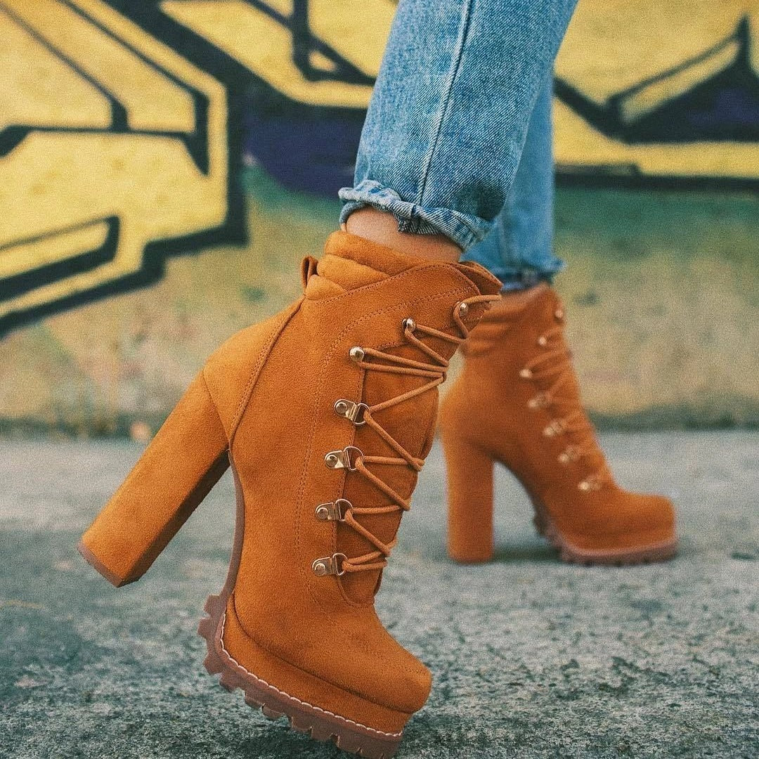 Graceful Orthopedic Boots for Modern Look