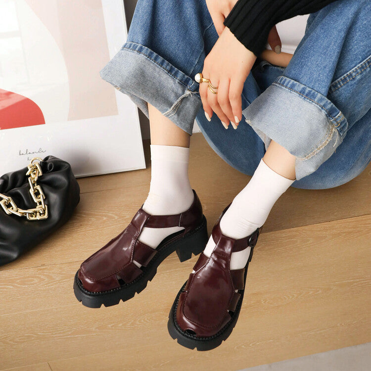 Chic Orthopedic Sandals with Unique Design