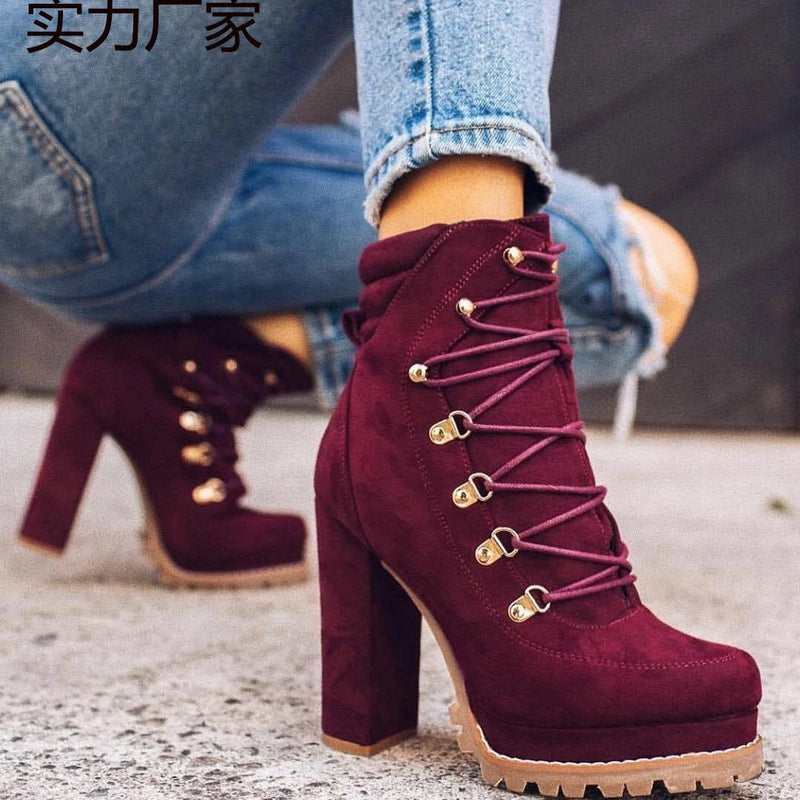 Graceful Orthopedic Boots for Modern Look