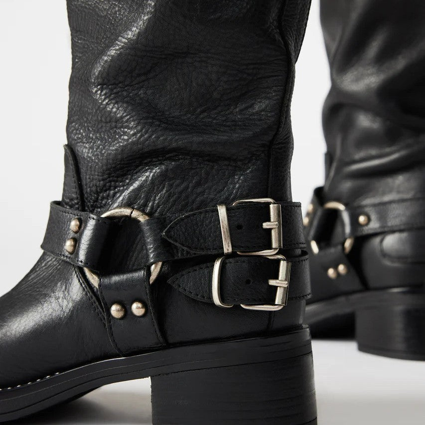 Chic Orthopedic Boots with Unique Design