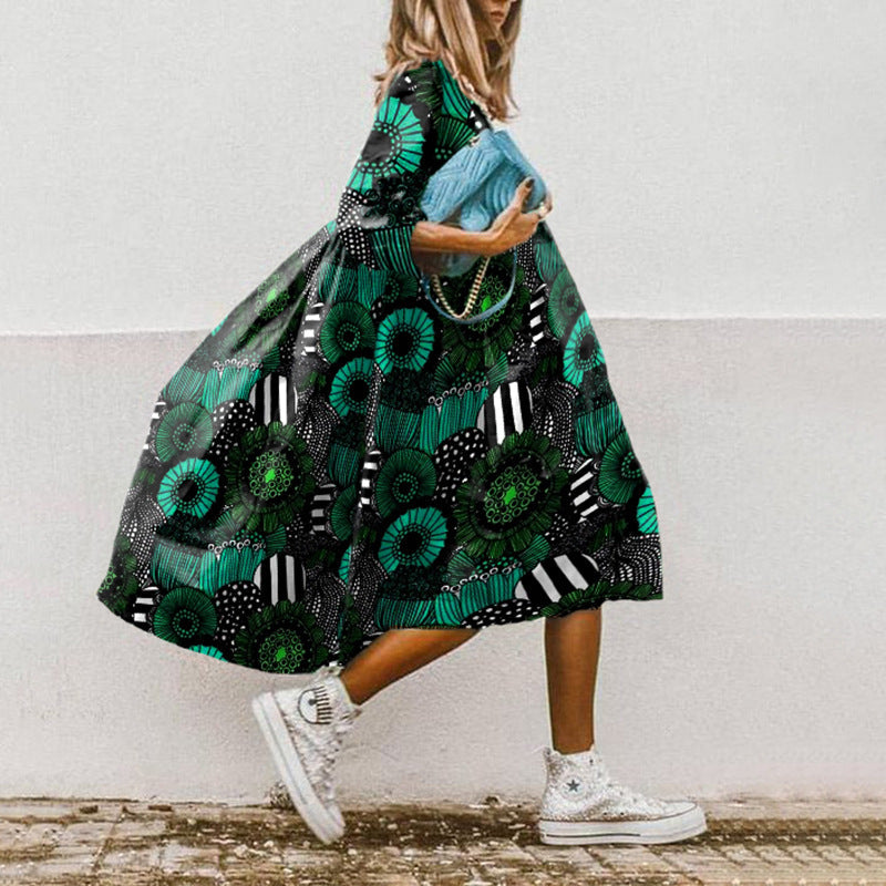 Classic Vintage Dress with a Flattering Fit
