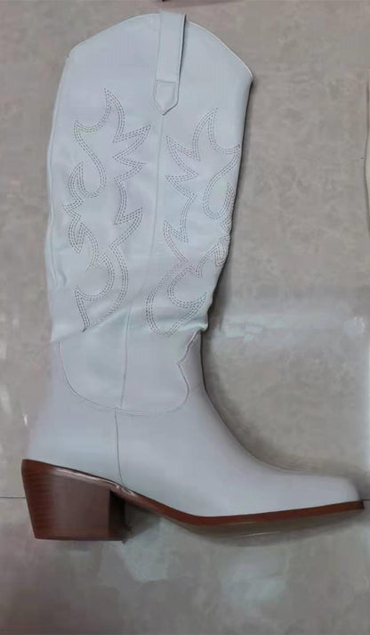 Graceful Orthopedic Boots for Modern Look