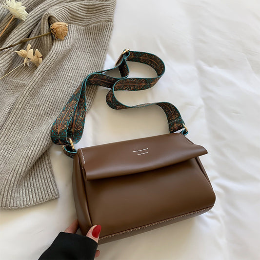 Stylish Leather Shoulder Bag for Any Outfit
