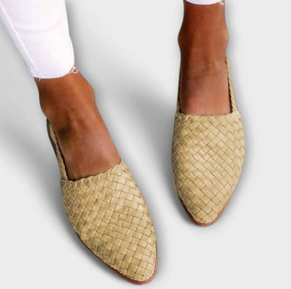 Graceful Orthopedic Sandals for Modern Look