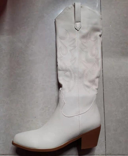 Graceful Orthopedic Boots for Modern Look