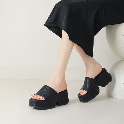Beautifully Crafted Orthopedic Sandals
