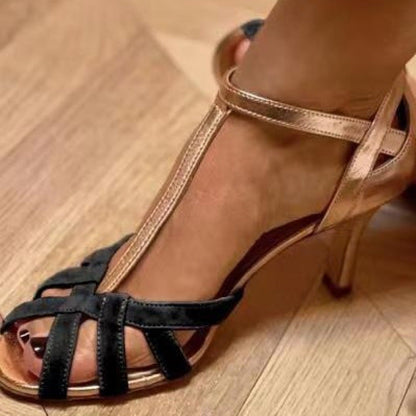 Chic Orthopedic Sandals with Unique Design
