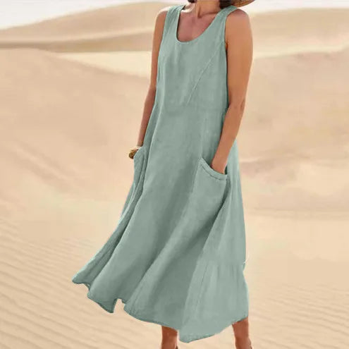 Classic Vintage Dress with a Flattering Fit