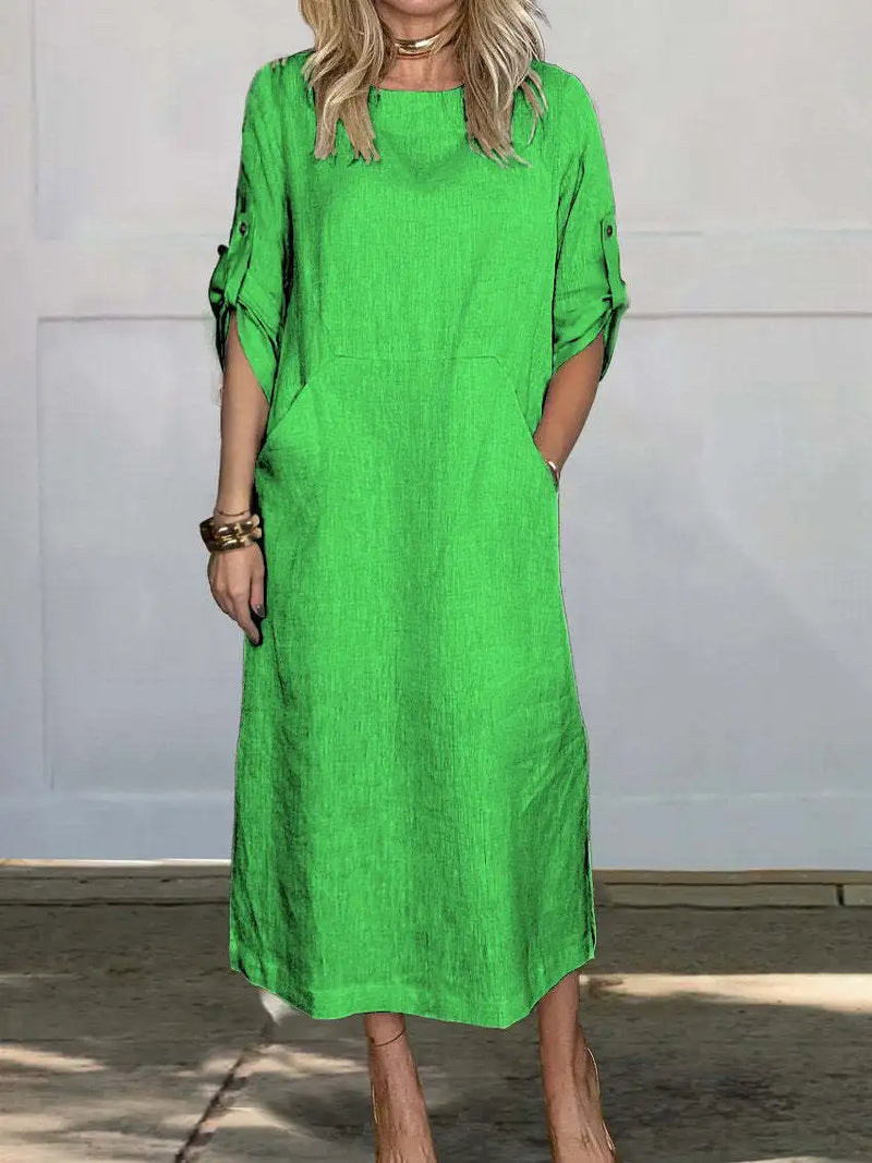 Effortlessly Elegant Dress with a Timeless Design