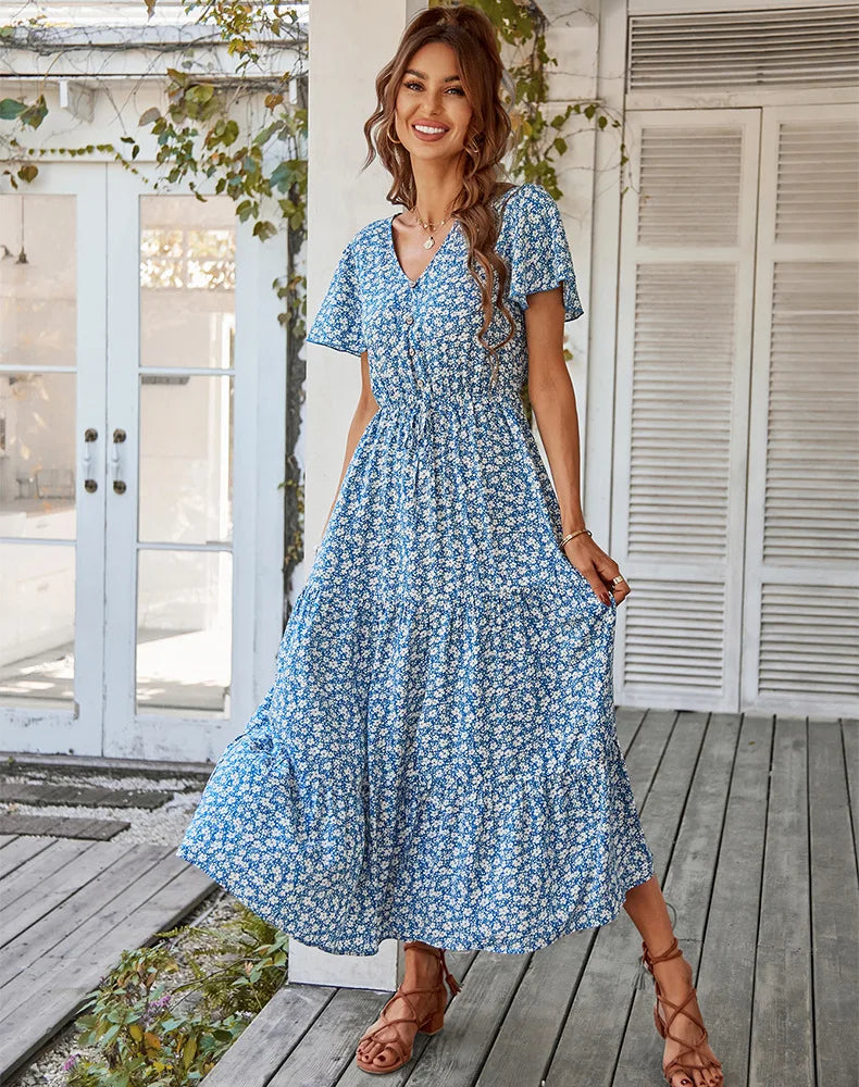Beautifully Finished Dress in a Timeless Design