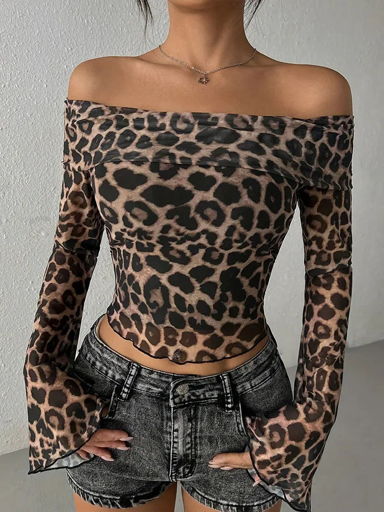 Casually Elegant Shirt with a Refined Edge