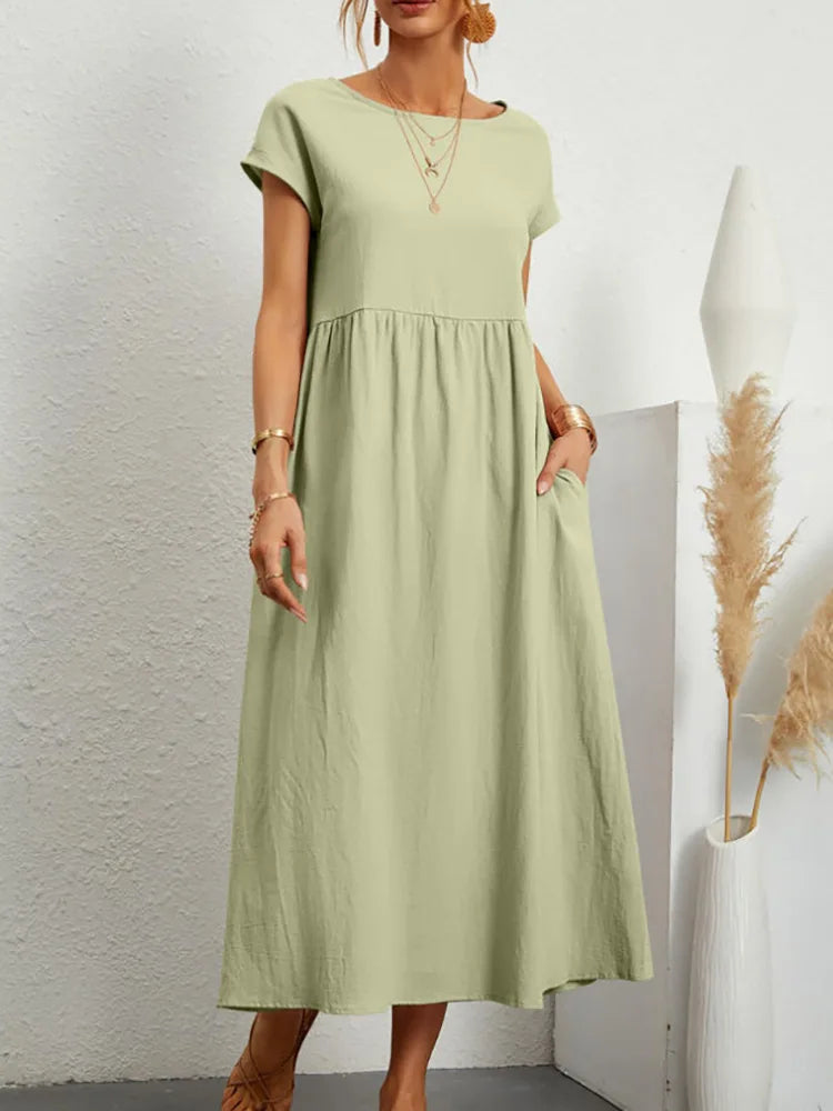 Gracefully Styled Dress for Any Occasion