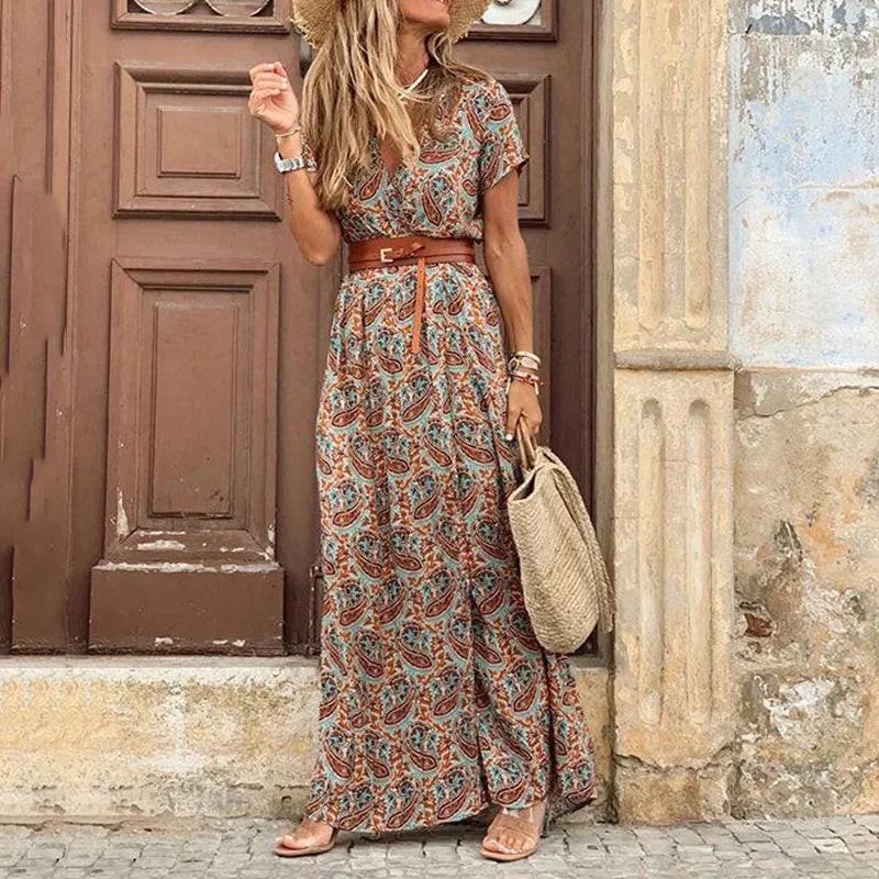 Gracefully Styled Dress for Any Occasion
