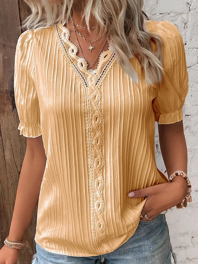 Effortlessly Elegant Shirt with a Timeless Design