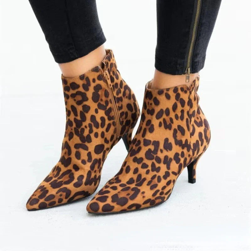 Graceful Orthopedic Boots for Modern Look