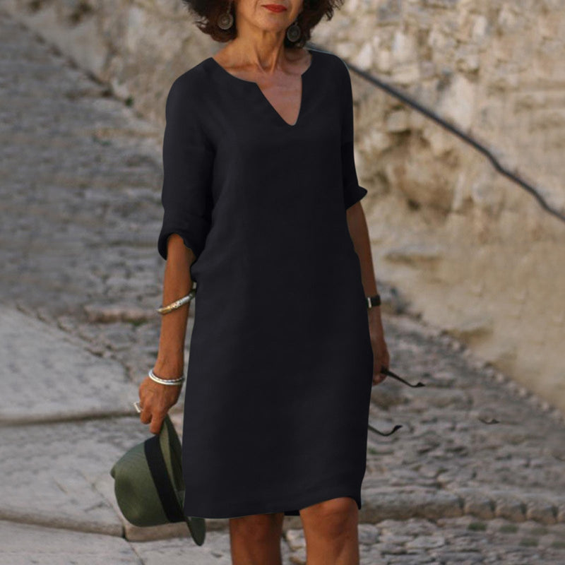 Well Tailored Dress with a Graceful Silhouette