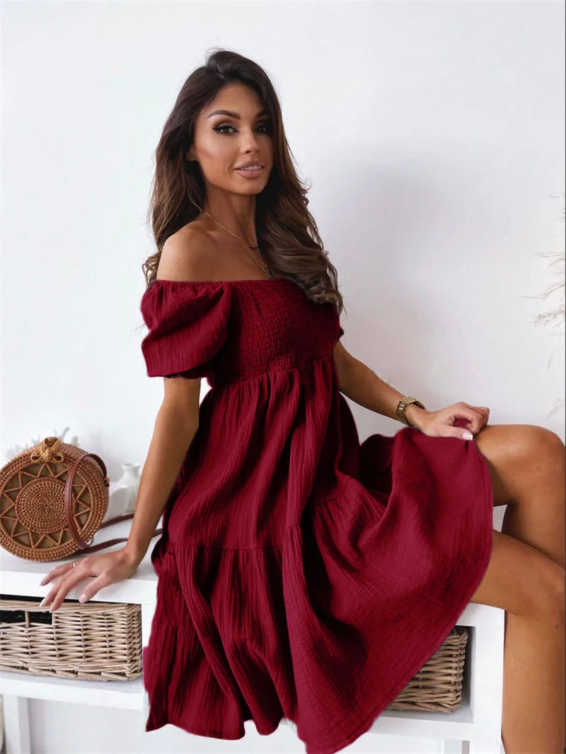 Classic Vintage Dress with a Flattering Fit