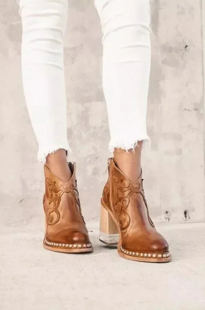 Graceful Orthopedic Boots for Modern Look