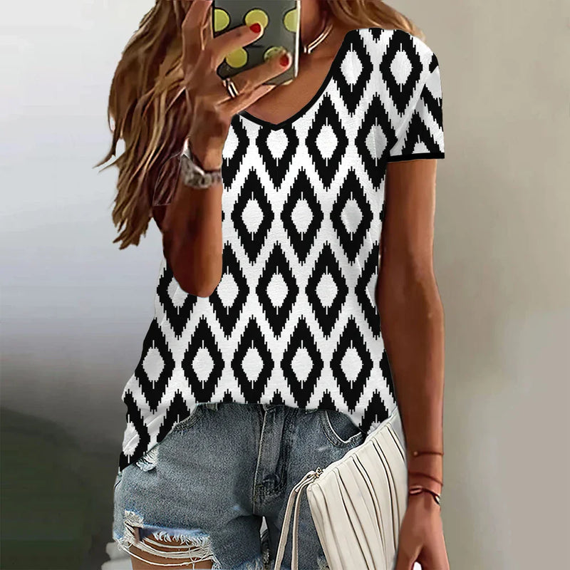 Effortlessly Elegant Shirt with a Timeless Design