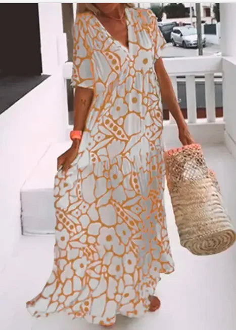 Beautifully Finished Dress in a Timeless Design