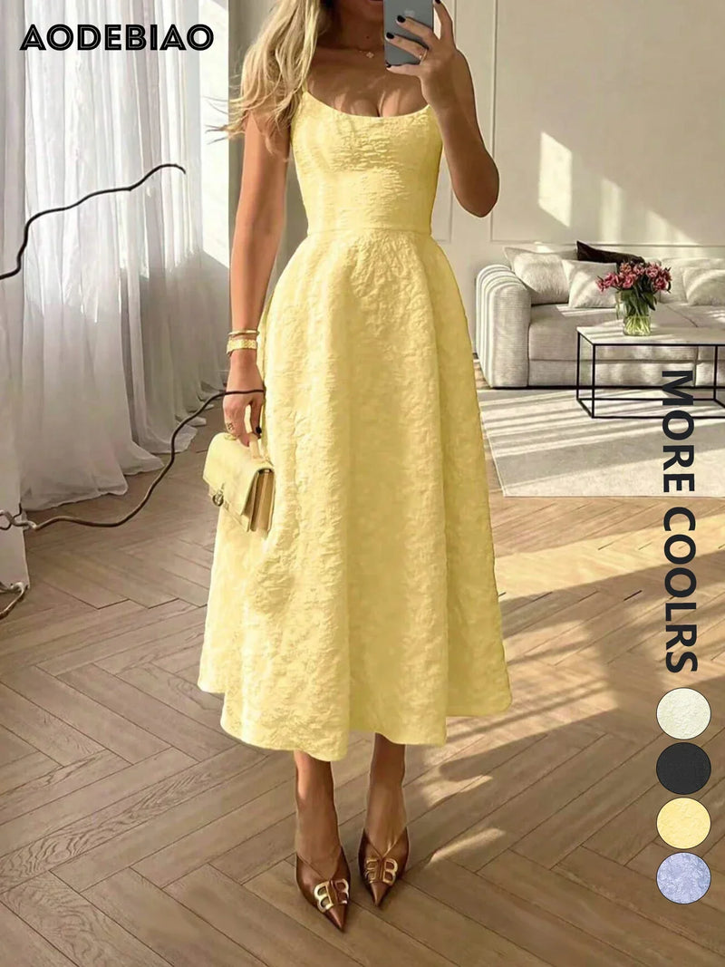 Classic Vintage & Enduringly Stylish Dress