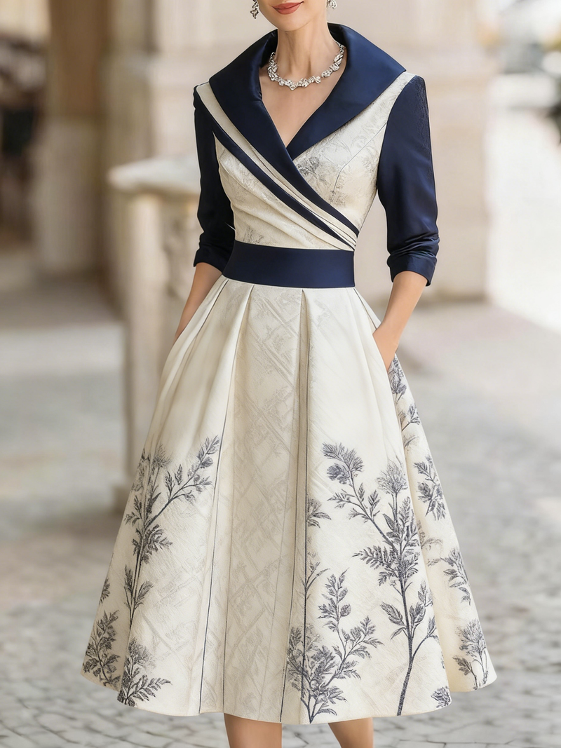 Classic Vintage Dress with a Flattering Fit