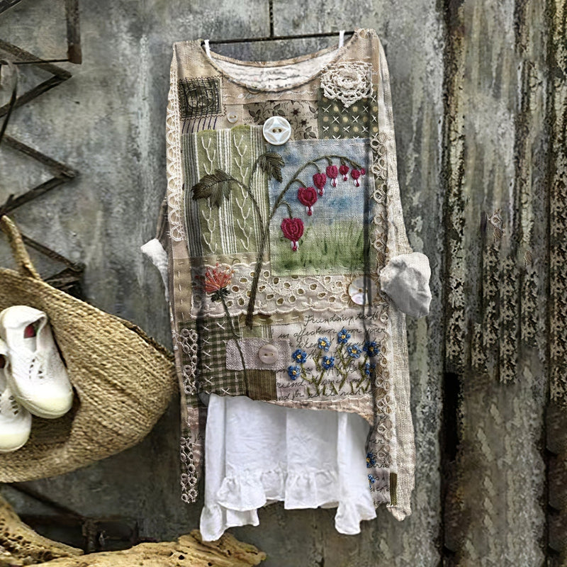 Finely Styled Blouse with a Classic Vintage Look