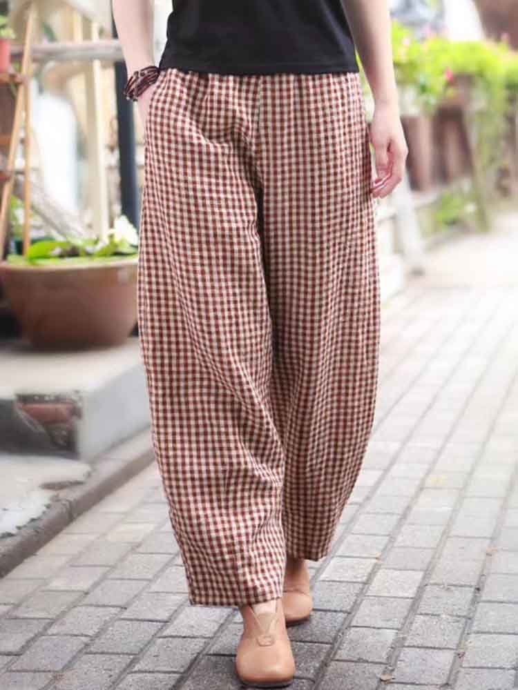 Classic Vintage Pants with a Flattering Fit