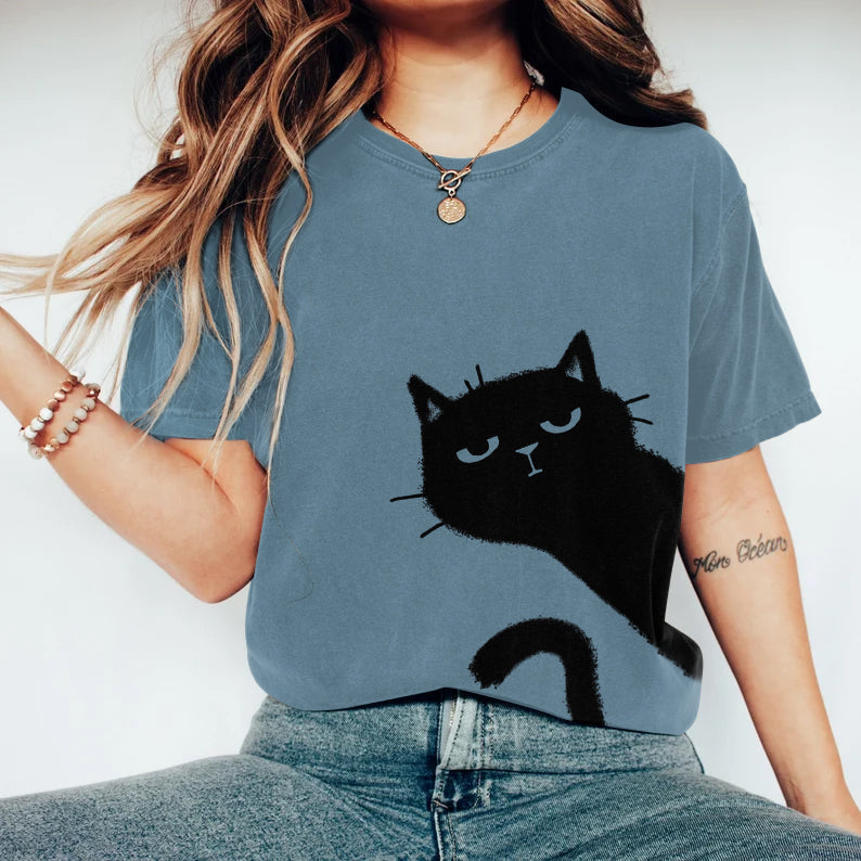 Classic Vintage T-Shirt with a Flattering Fit