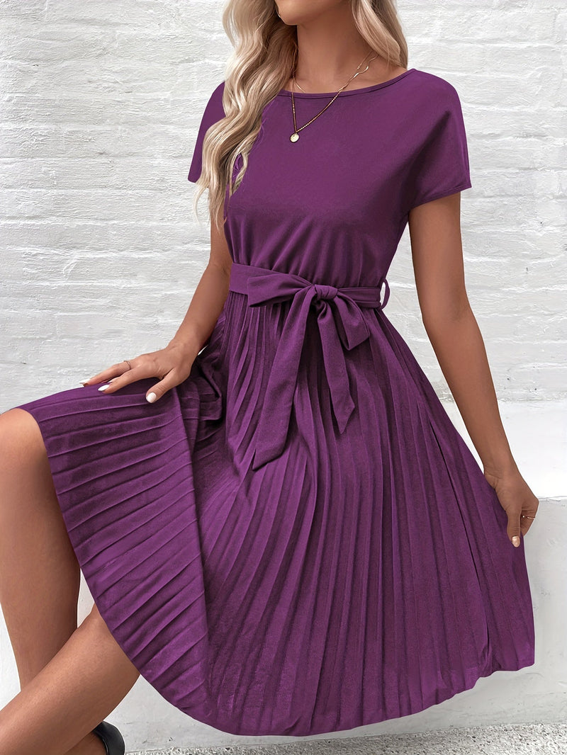 Finely Styled Dress with a Classic Vintage Look