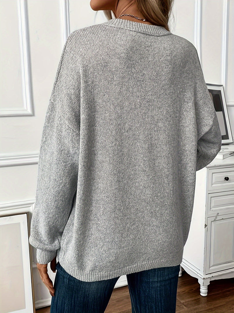 Effortlessly Elegant Sweater with a Timeless Design