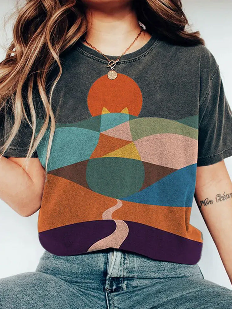 Effortlessly Elegant T-Shirt with a Timeless Design