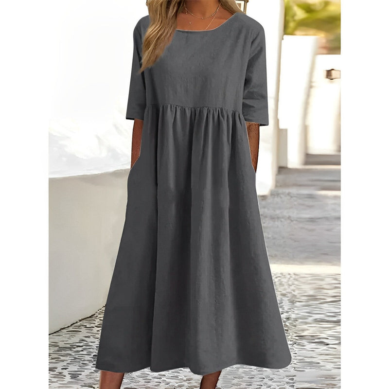 Classic Vintage Dress with a Flattering Fit