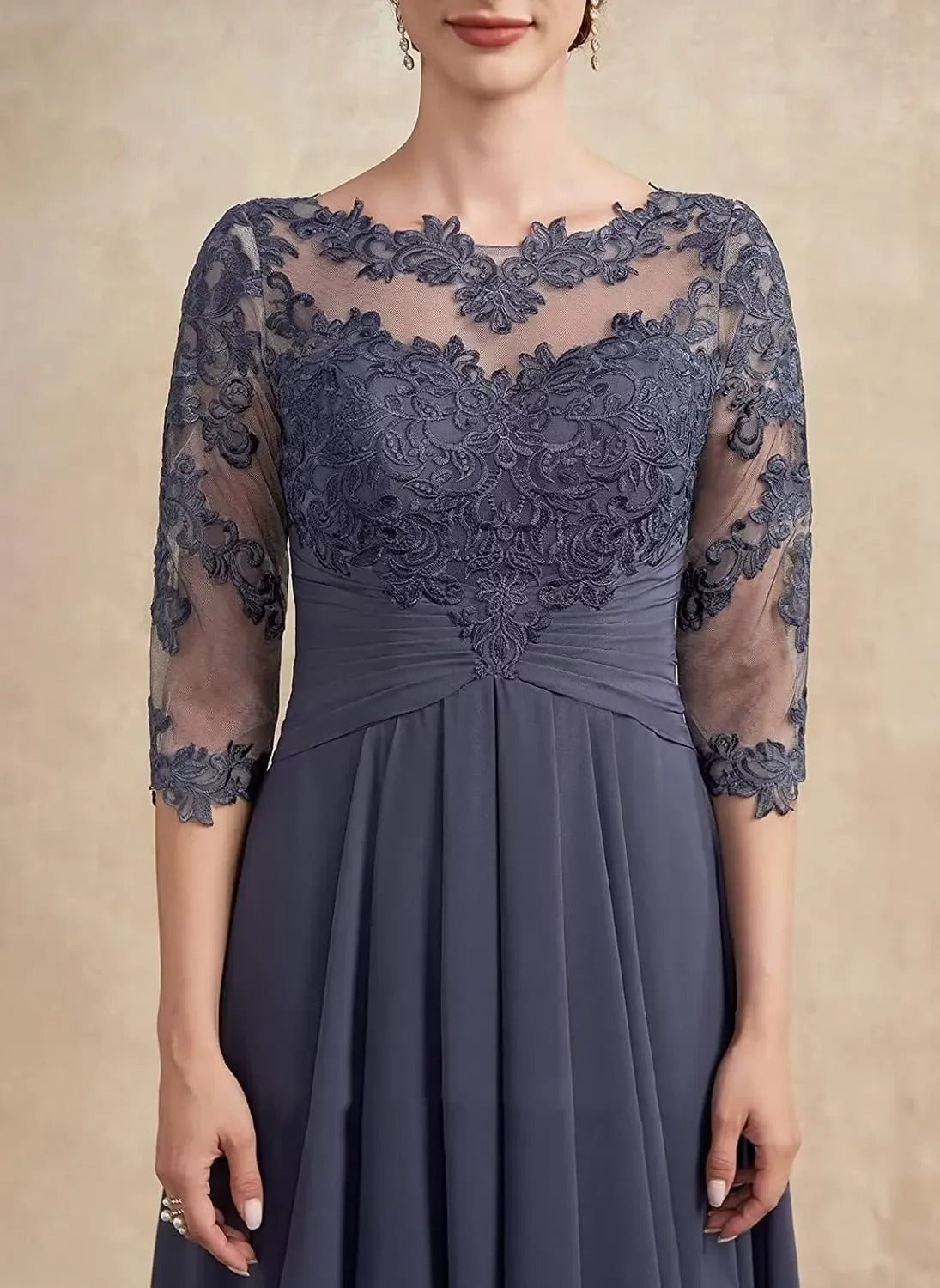 Beautifully Finished Dress in a Timeless Design